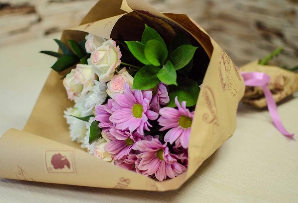 Букет цветов из: Розы и Хризантемы в Холодном