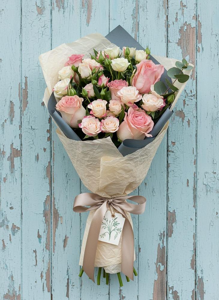 Букет цветов из: Розы в Холодном