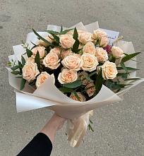 Букет Кремовые розы Латте в Холодном