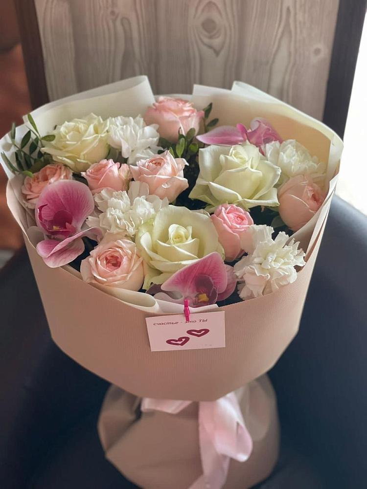 Букет цветов из: Орхидеи, Розы и Гвоздики в Холодном