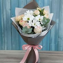 Букет цветов из:  Хризантемы и Розы в Холодном