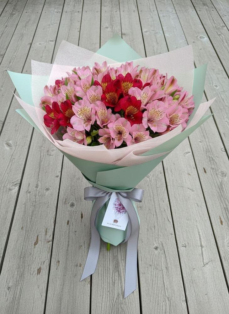 Букет цветов из: Альстромерии в Холодном