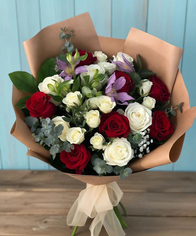 Букет цветов из: Розы и Альстромерии в Холодном